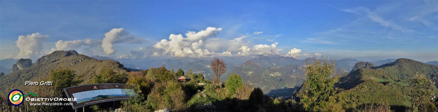 75 Vista panoramica dal Pizzo Cerro (1285 m).jpg